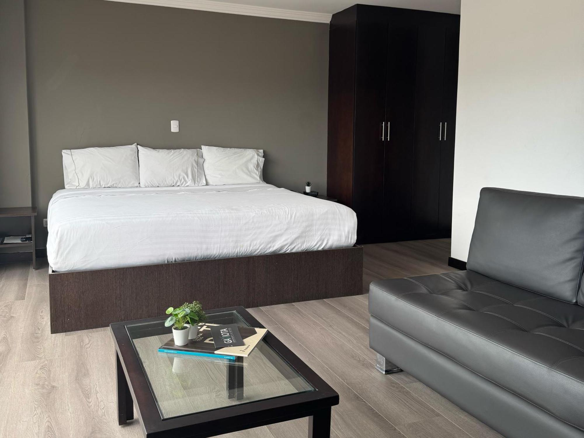 Gaviota Apartments & Suites Cuenca Zewnętrze zdjęcie